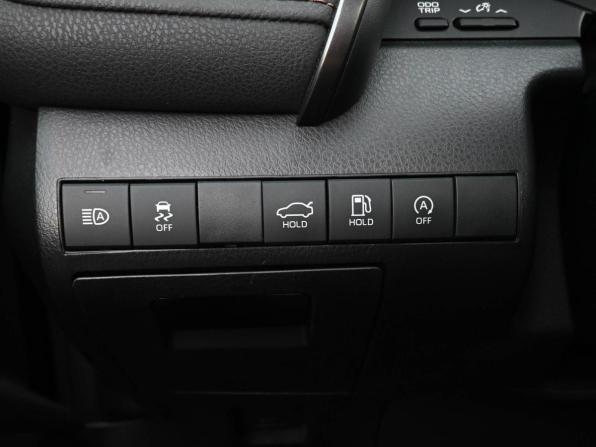 Toyota Camry VIII (XV70) Рестайлинг с пробегом 2023 года, цена 3 389 000 рублей, 87014 км, седан, Автокод Объявления