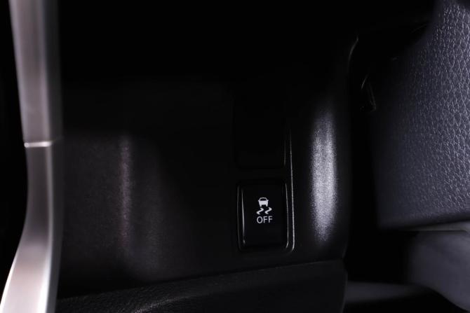 Nissan Serena V (C27) с пробегом 2018 года, цена 2 259 000 рублей, 101325 км, минивэн, Автокод Объявления
