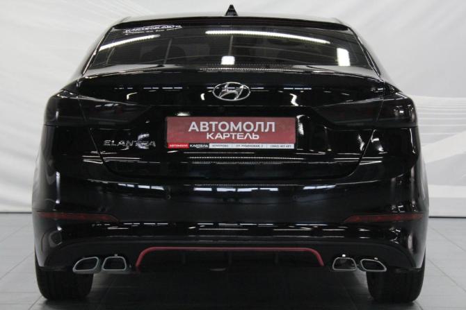 Hyundai Elantra VI (AD) с пробегом 2018 года, цена 1 399 000 рублей, 110089 км, седан, Автокод Объявления