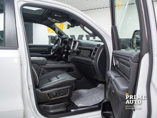 Ram 1500 V Рестайлинг с пробегом 2025 года, цена 10 299 000 рублей, 37 км, offers.body_type.unknown, Автокод Объявления