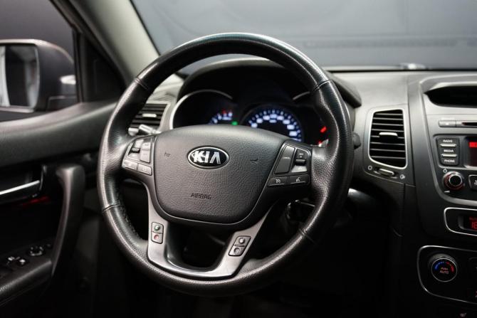 Kia Sorento II Рестайлинг с пробегом 2012 года, цена 1 250 000 рублей, 310974 км, внедорожник, Автокод Объявления