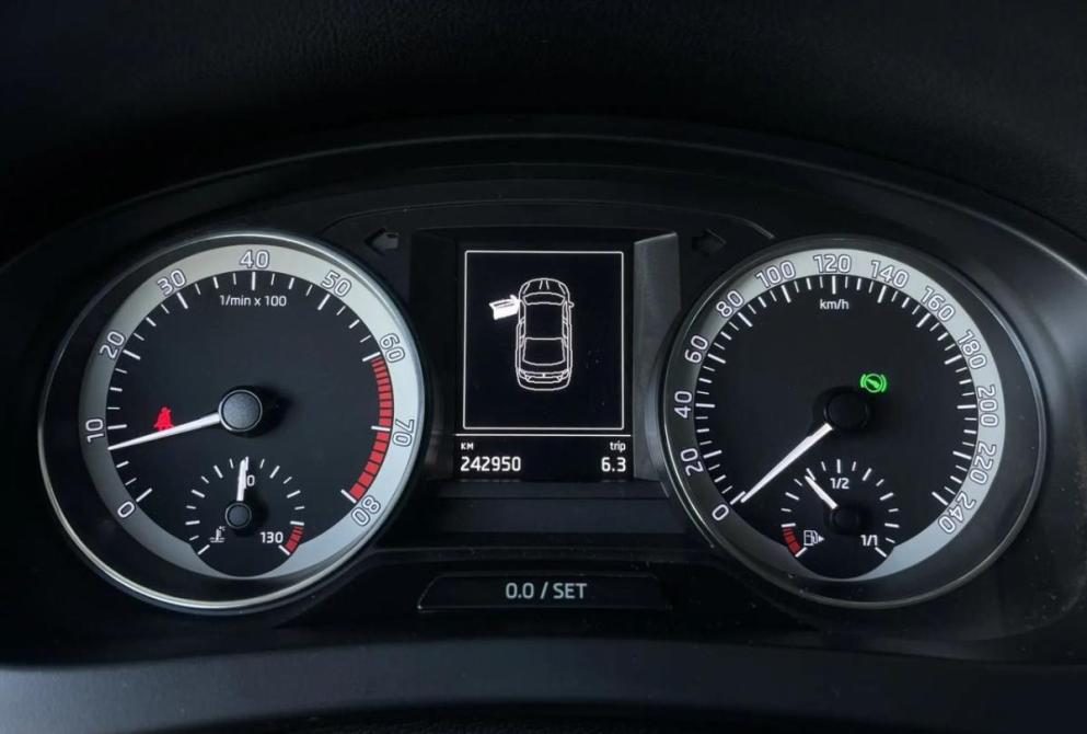 Skoda Rapid I Киров  - изображение 24