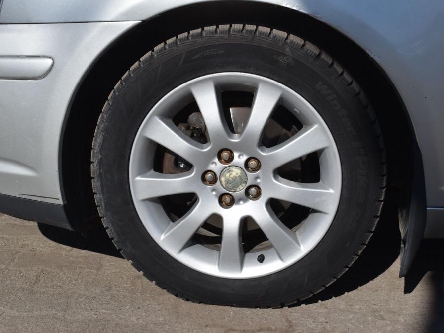Toyota Avensis II Рестайлинг Архангельск  - изображение 9