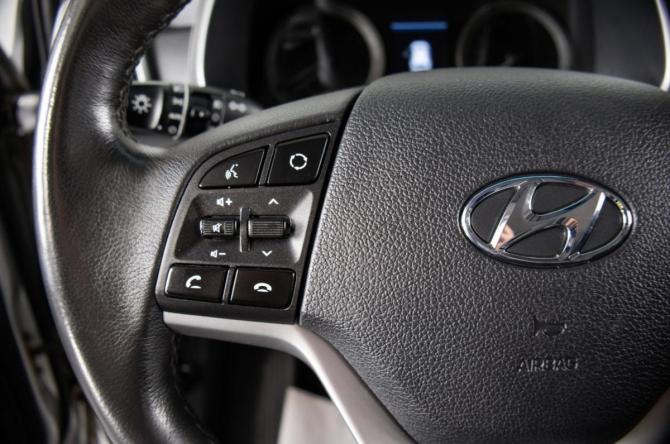 Hyundai Tucson III Рестайлинг с пробегом 2019 года, цена 2 159 000 рублей, 172000 км, внедорожник, Автокод Объявления