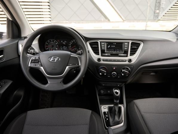 Hyundai Solaris II Рестайлинг с пробегом 2021 года, цена 1 794 000 рублей, 44838 км, седан, Автокод Объявления