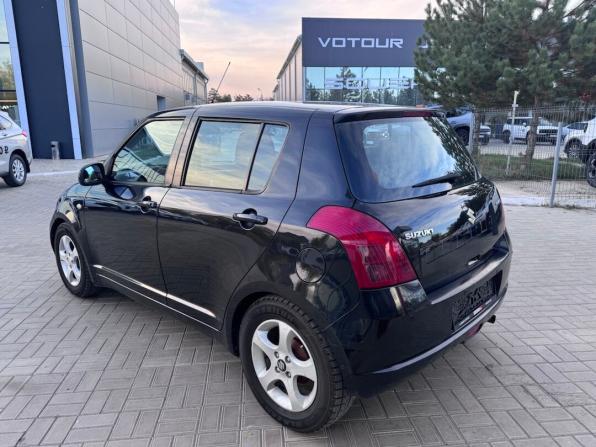 Suzuki Swift III с пробегом 2007 года, цена 399 900 рублей, 182194 км, хэтчбек, Автокод Объявления