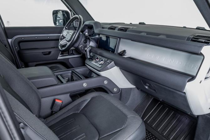 Land Rover Defender II с пробегом 2021 года, цена 5 307 000 рублей, 52848 км, внедорожник, Автокод Объявления