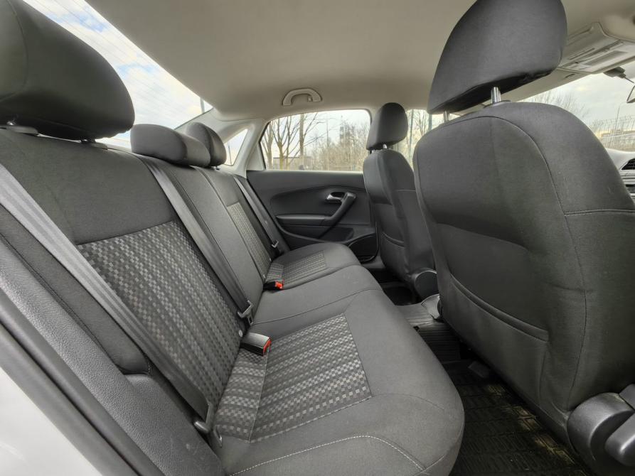 Volkswagen Polo V Рестайлинг Санкт-Петербург  - изображение 12