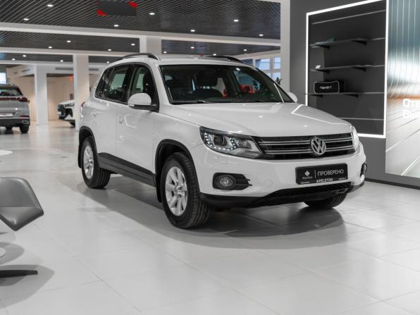 Volkswagen Tiguan I Рестайлинг с пробегом 2013 года, цена 1 495 000 рублей, 72017 км, внедорожник, Автокод Объявления
