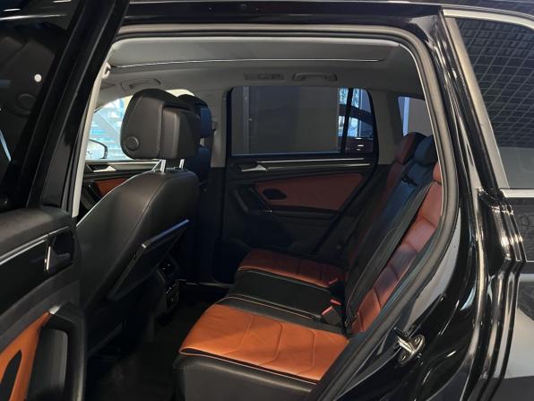 Volkswagen Tiguan II с пробегом 2017 года, цена 2 245 000 рублей, 216621 км, внедорожник, Автокод Объявления