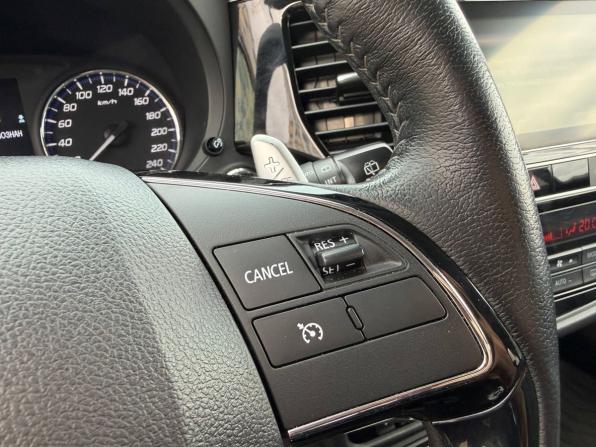 Mitsubishi Outlander III Рестайлинг 3 с пробегом 2019 года, цена 2 365 000 рублей, 60000 км, внедорожник, Автокод Объявления