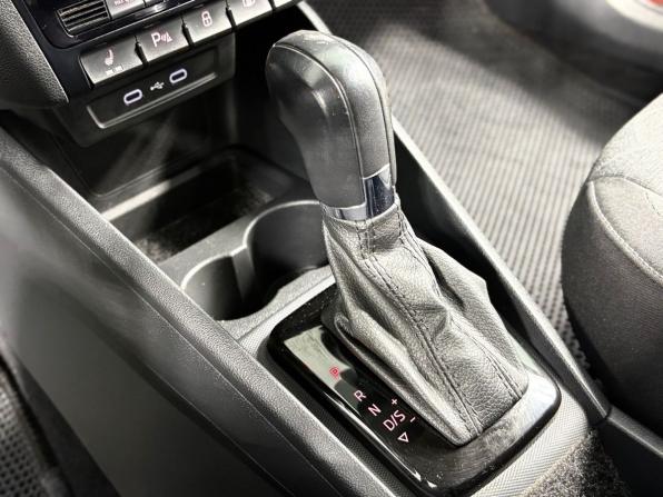 Volkswagen Polo VI с пробегом 2022 года, цена 1 775 000 рублей, 90389 км, лифтбек, Автокод Объявления
