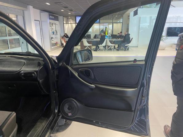 Chevrolet Niva I Рестайлинг с пробегом 2019 года, цена 700 000 рублей, 152825 км, внедорожник, Автокод Объявления