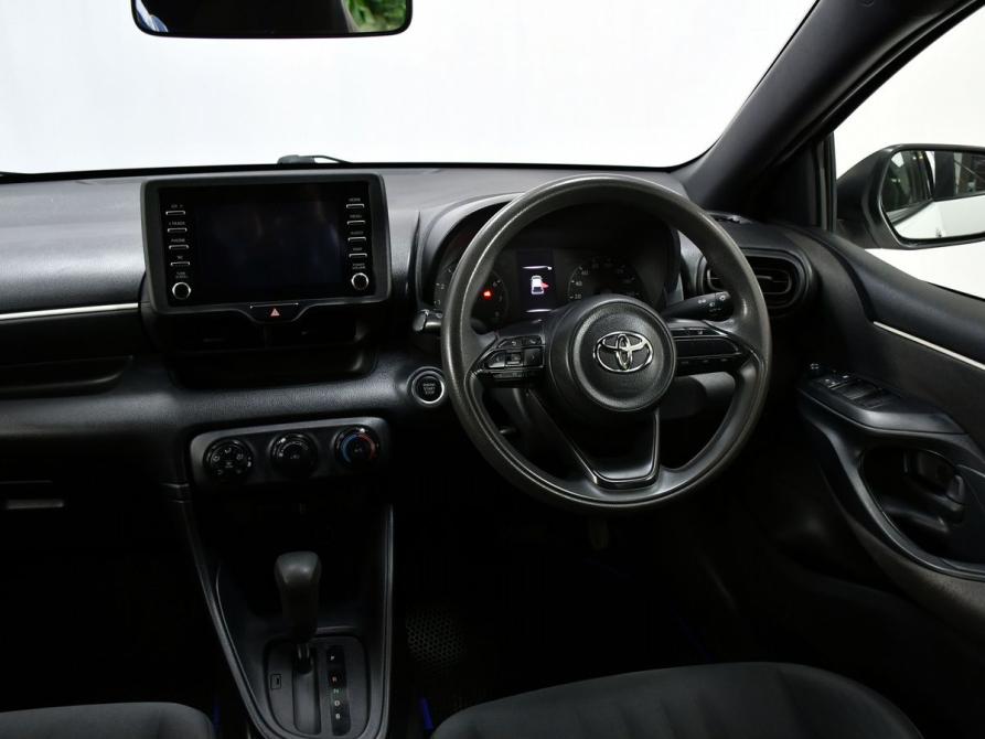 Toyota Yaris IV Новосибирск  - изображение 16