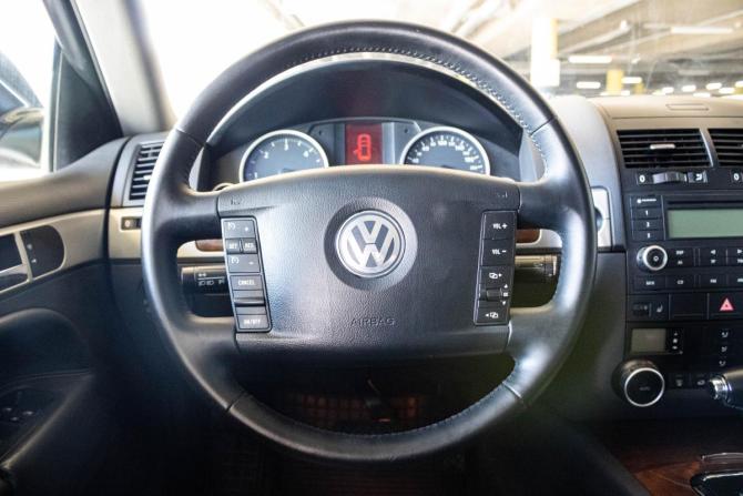 Volkswagen Touareg I Рестайлинг с пробегом 2007 года, цена 1 249 000 рублей, 209227 км, внедорожник, Автокод Объявления