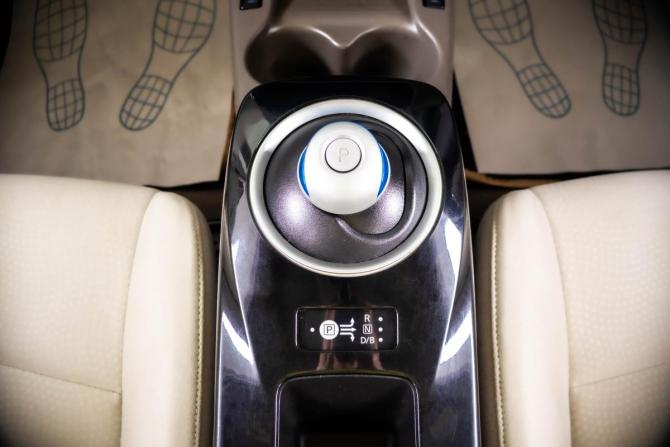 Nissan Leaf I (ZE0/AZE0) с пробегом 2015 года, цена 999 000 рублей, 108000 км, хэтчбек, Автокод Объявления