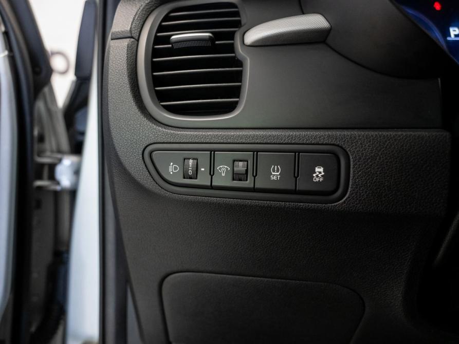 Kia Rio IV Ростов-на-Дону  - изображение 17