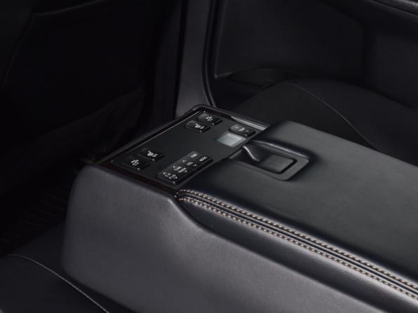 Toyota Camry VII (XV50) Рестайлинг с пробегом 2016 года, цена 2 274 997 рублей, 160704 км, седан, Автокод Объявления