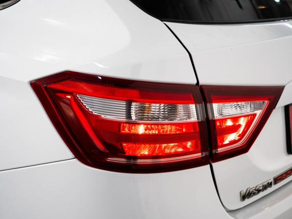 Lada (ВАЗ) Vesta I с пробегом 2019 года, цена 975 000 рублей, 55337 км, универсал, Автокод Объявления