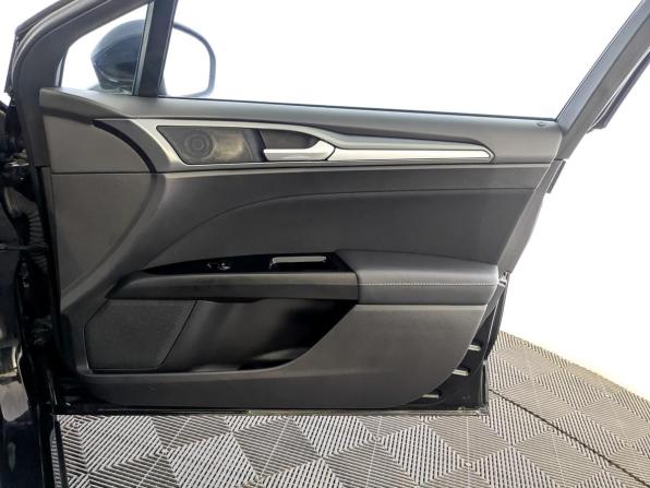 Ford Mondeo V с пробегом 2018 года, цена 1 890 000 рублей, 116378 км, седан, Автокод Объявления