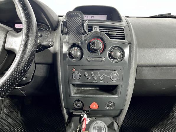 Renault Megane II Рестайлинг с пробегом 2006 года, цена 395 000 рублей, 370545 км, седан, Автокод Объявления