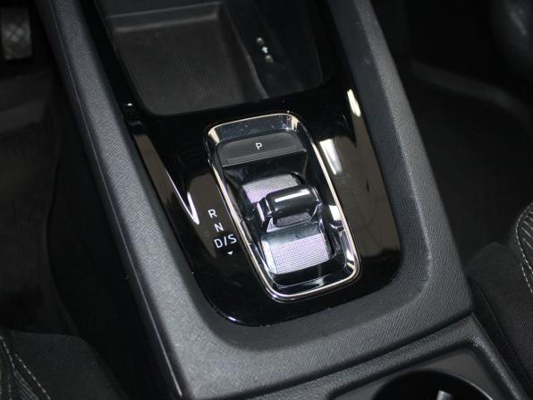 Skoda Octavia IV (A8) с пробегом 2021 года, цена 2 589 900 рублей, 79685 км, лифтбек, Автокод Объявления