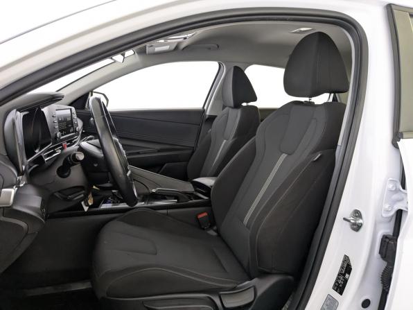 Hyundai Elantra VII (CN7) с пробегом 2022 года, цена 2 050 000 рублей, 69901 км, седан, Автокод Объявления