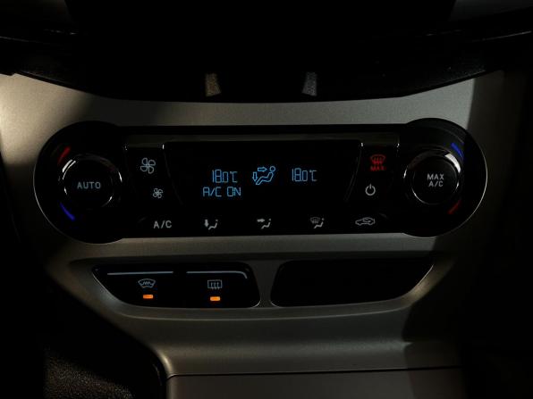 Ford Focus III с пробегом 2012 года, цена 900 000 рублей, 100200 км, хэтчбек, Автокод Объявления