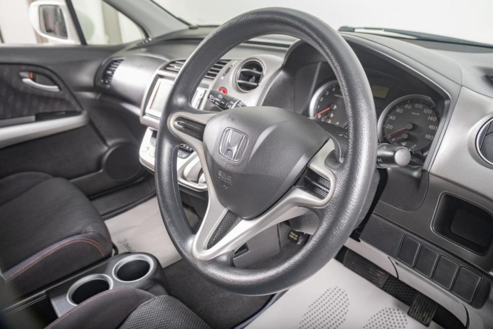 Honda Stream II Рестайлинг Томск  - изображение 13
