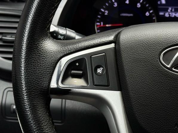 Hyundai Solaris I с пробегом 2013 года, цена 859 000 рублей, 167347 км, седан, Автокод Объявления
