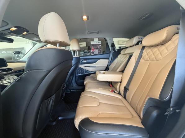 Hyundai Santa Fe IV Рестайлинг с пробегом 2022 года, цена 3 900 000 рублей, 50579 км, внедорожник, Автокод Объявления