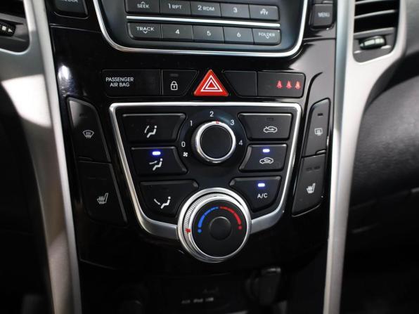 Hyundai i30 II с пробегом 2013 года, цена 1 029 000 рублей, 136326 км, хэтчбек, Автокод Объявления