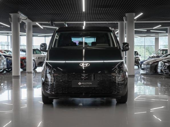 Hyundai Staria I с пробегом 2024 года, цена 6 900 000 рублей, 6634 км, минивэн, Автокод Объявления