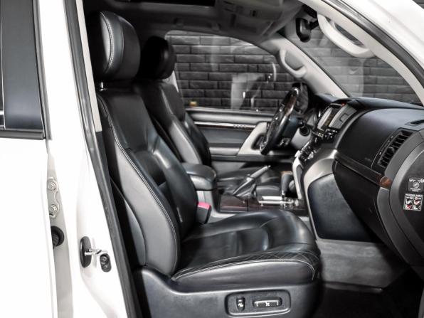 Toyota Land Cruiser 200 Series с пробегом 2011 года, цена 3 175 000 рублей, 321169 км, внедорожник, Автокод Объявления