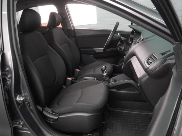 Kia Rio III Рестайлинг с пробегом 2016 года, цена 1 099 000 рублей, 140197 км, седан, Автокод Объявления