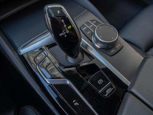 BMW 5 серии VII (G30/G31/G38) Рестайлинг с пробегом 2022 года, цена 5 200 000 рублей, 23536 км, седан, Автокод Объявления