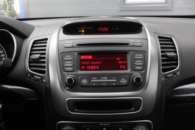 Kia Sorento II Рестайлинг с пробегом 2018 года, цена 2 395 000 рублей, 107842 км, внедорожник, Автокод Объявления