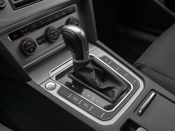 Volkswagen Passat B8 с пробегом 2017 года, цена 1 620 000 рублей, 156481 км, универсал, Автокод Объявления