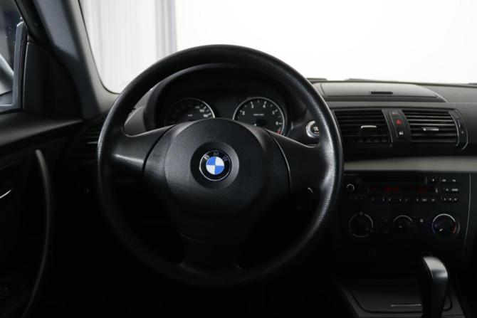 BMW 1 серии I (E81/E82/E87/E88) Рестайлинг с пробегом 2011 года, цена 629 990 рублей, 221535 км, хэтчбек, Автокод Объявления