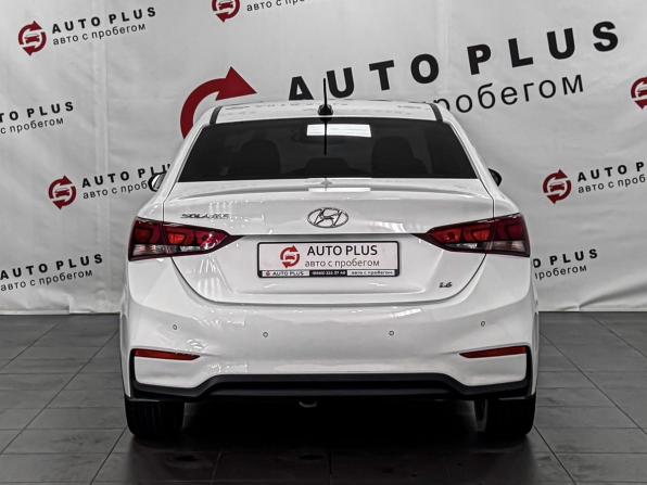 Hyundai Solaris II с пробегом 2018 года, цена 1 439 000 рублей, 80087 км, седан, Автокод Объявления