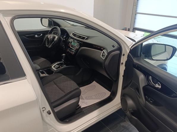 Nissan Qashqai II с пробегом 2017 года, цена 989 000 рублей, 181000 км, внедорожник, Автокод Объявления