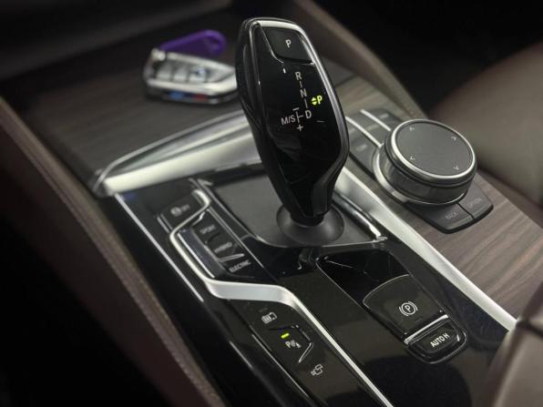 BMW 5 серии VII (G30/G31/G38) Рестайлинг с пробегом 2021 года, цена 6 200 000 рублей, 112000 км, седан, Автокод Объявления