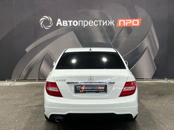 Mercedes-Benz C-Класс III (W204) Рестайлинг с пробегом 2011 года, цена 1 345 000 рублей, 253542 км, седан, Автокод Объявления