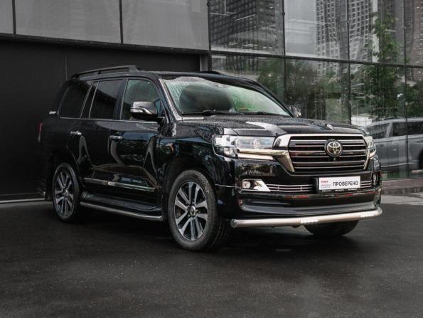 Toyota Land Cruiser 200 Series Рестайлинг 2 с пробегом 2017 года, цена 7 590 000 рублей, 117929 км, внедорожник, Автокод Объявления
