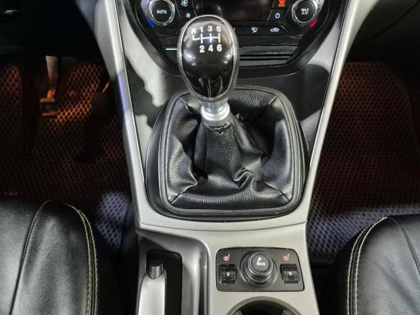 Ford Kuga II с пробегом 2013 года, цена 1 155 000 рублей, 157258 км, внедорожник, Автокод Объявления