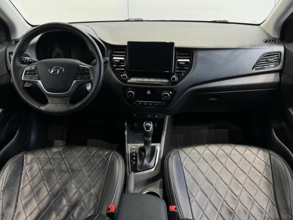 Hyundai Solaris II Рестайлинг с пробегом 2021 года, цена 1 650 000 рублей, 77613 км, седан, Автокод Объявления