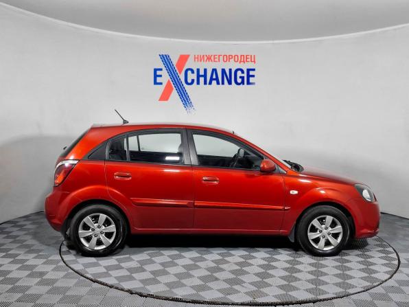 Kia Rio II Рестайлинг с пробегом 2011 года, цена 689 000 рублей, 106762 км, хэтчбек, Автокод Объявления