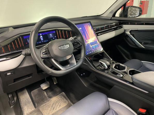 Geely Atlas II с пробегом 2023 года, цена 2 300 000 рублей, 58949 км, внедорожник, Автокод Объявления