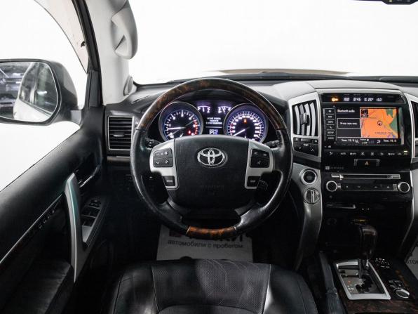 Toyota Land Cruiser 200 Series Рестайлинг 1 с пробегом 2014 года, цена 3 565 000 рублей, 407976 км, внедорожник, Автокод Объявления