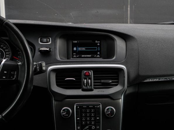 Volvo V40 II с пробегом 2014 года, цена 1 000 000 рублей, 259727 км, хэтчбек, Автокод Объявления
